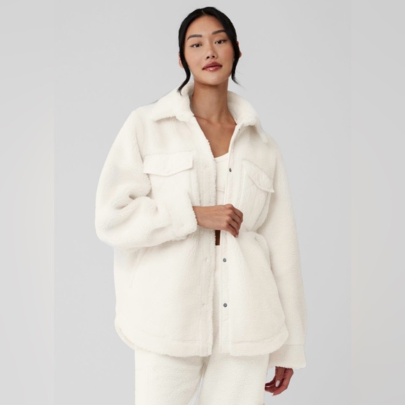 ALO Sherpa Edge Shacket - Picture 2 of 5